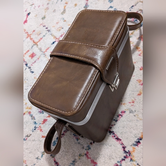 Vintage Camera Bag - Picture 2 of 10